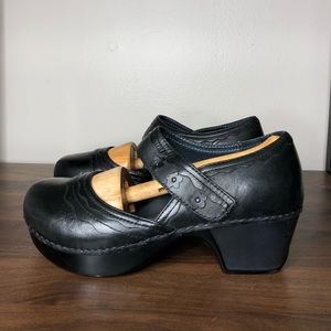 Dansko Black Leather Heel Clogs Sz 37